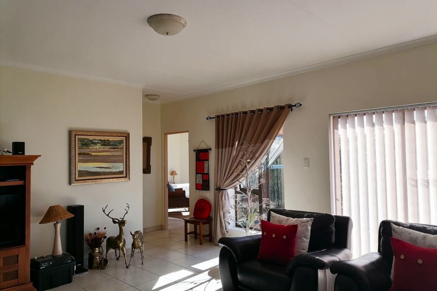 4 Bedroom Property for Sale in Stilbaai Wes Western Cape